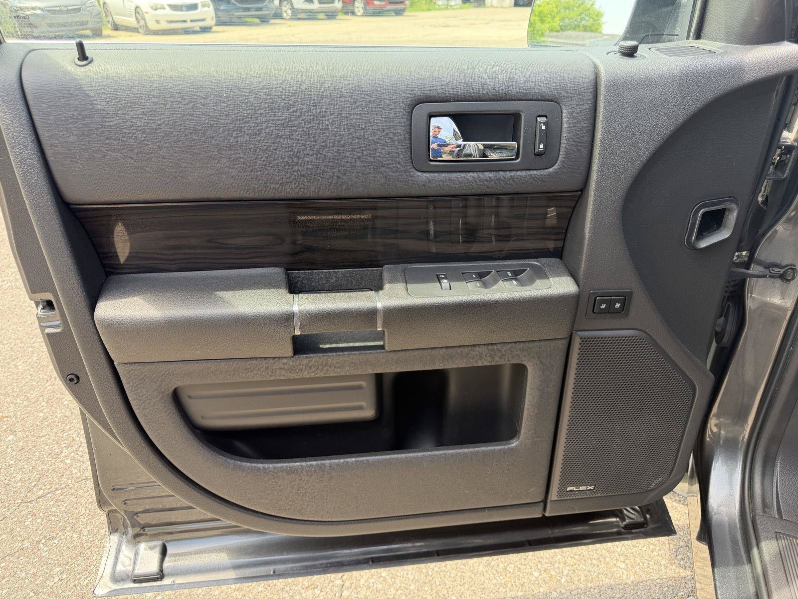 Used 2019 Ford Flex SEL w/ Equipment Group 202A AWD/4WD image 10