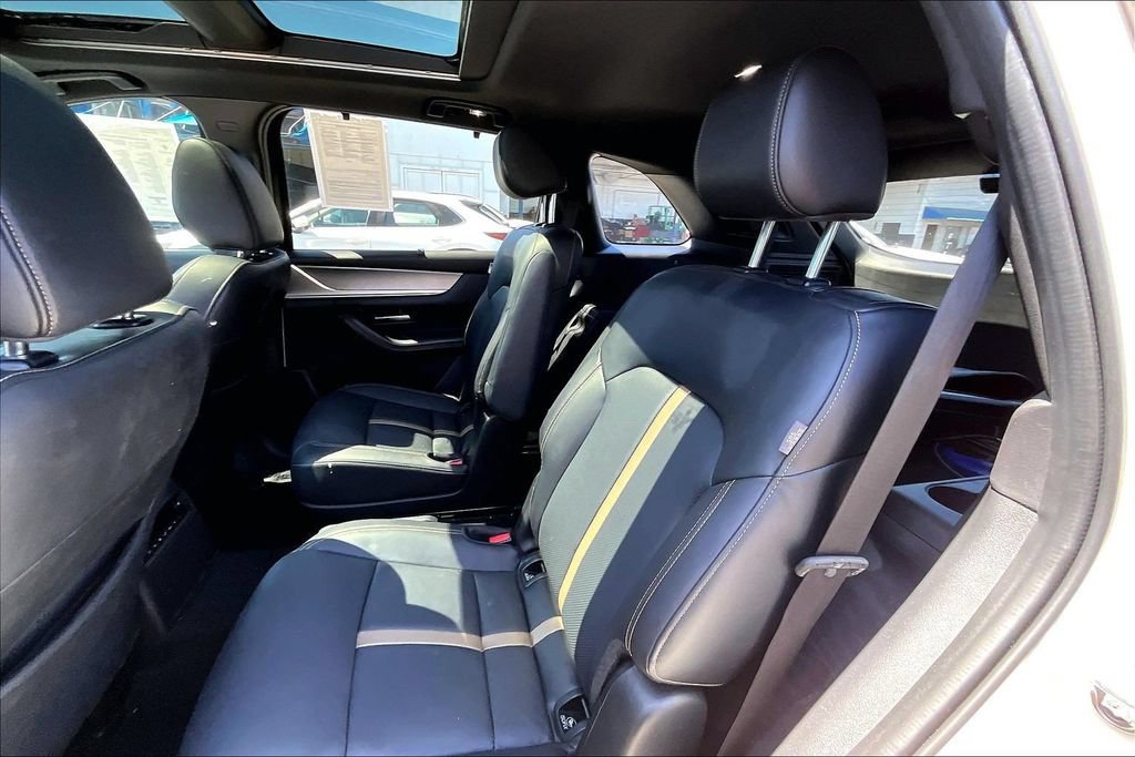 Certified 2024 MAZDA CX-90 Plug-In Hybrid w/ Premium Plus AWD/4WD image 15