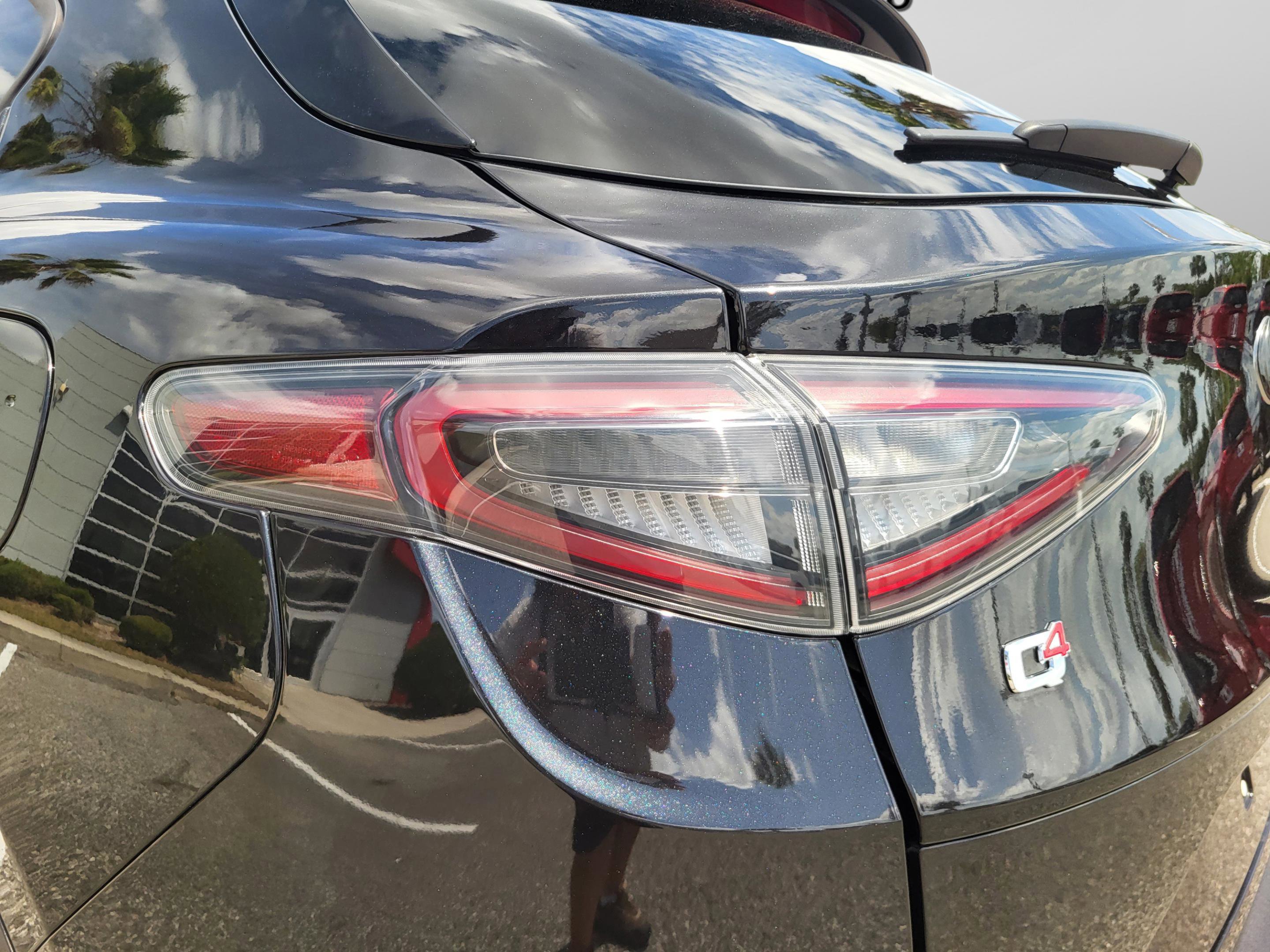 Used 2024 Alfa Romeo Stelvio Sprint image 17