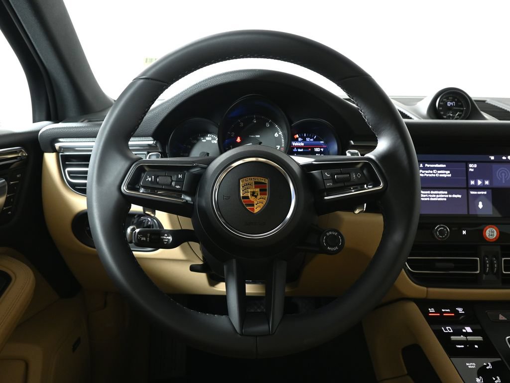 New 2026 Porsche Macan AWD/4WD image 18