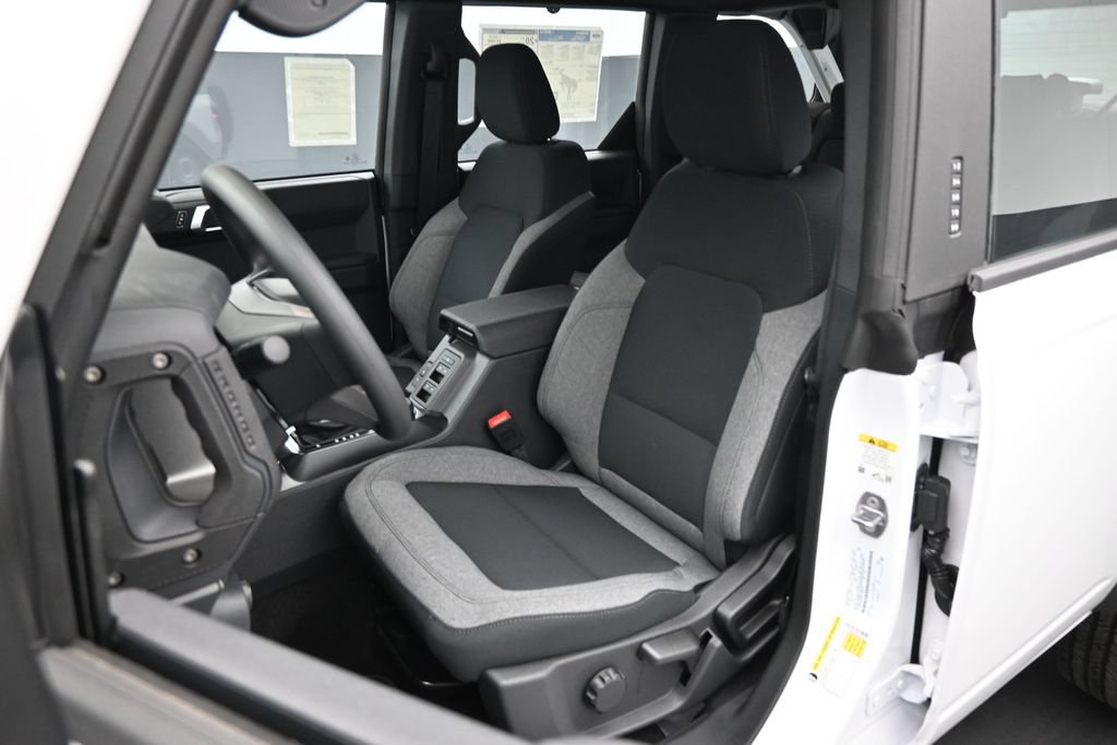 New 2026 Ford Bronco 4-Door AWD/4WD image 8