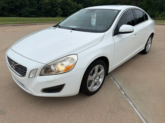 Used 2012 Volvo S60 T5 FWD image 1
