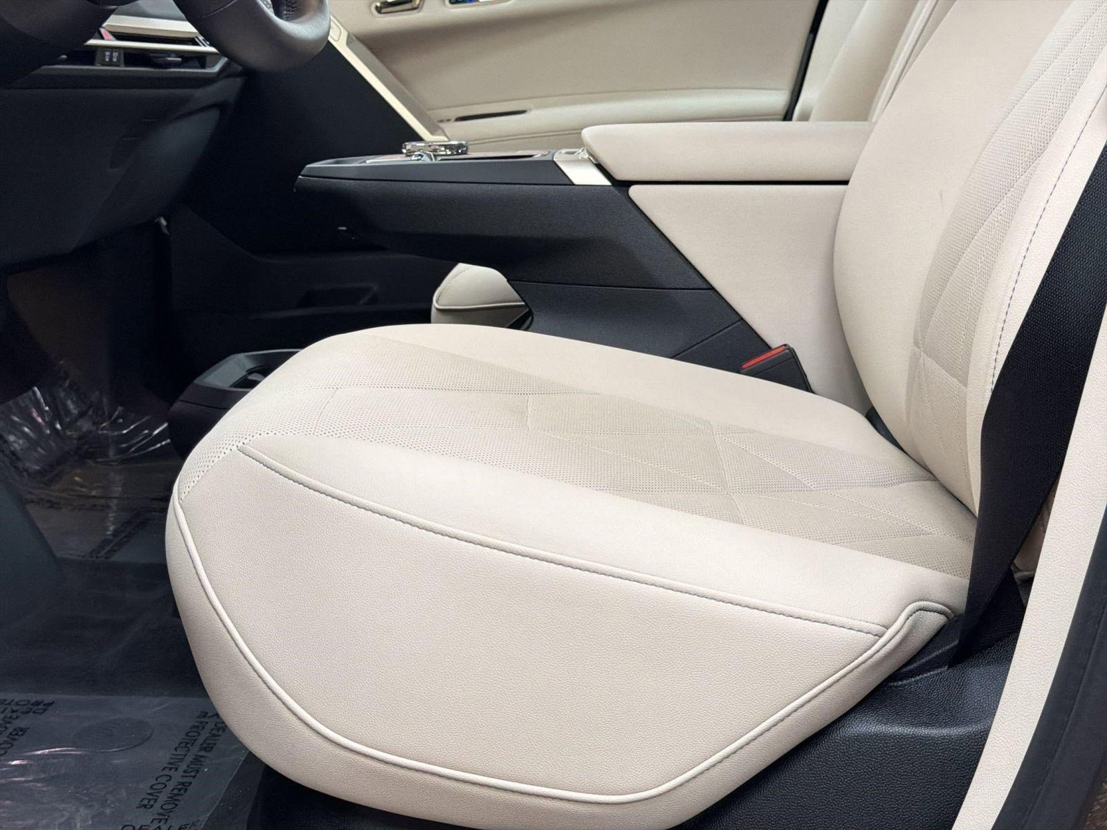 Certified 2023 BMW iX xDrive50 w/ Premium Package image 14