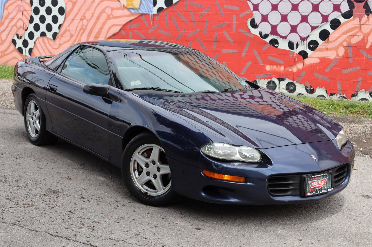 Used 1998 Chevrolet Camaro Z28 RWD image 2