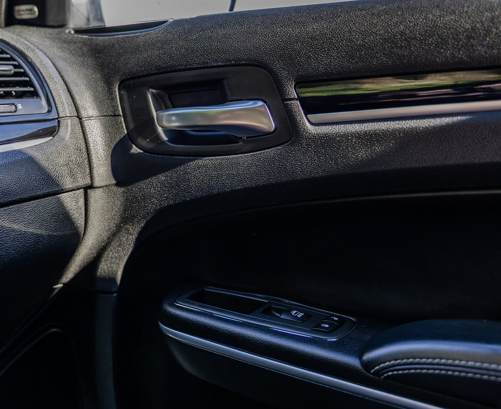 Used 2022 Chrysler 300 S RWD image 22
