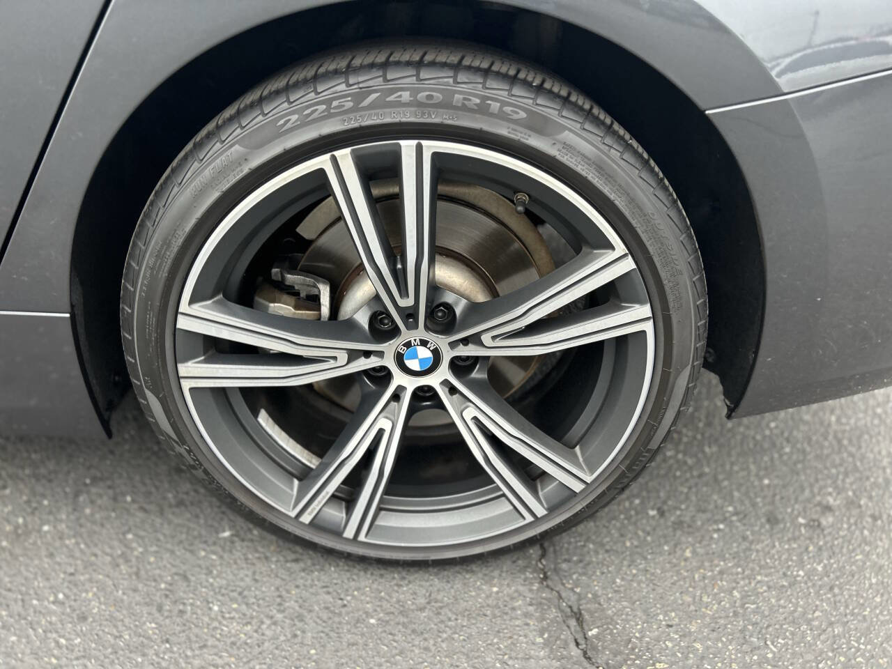 Used 2020 BMW 330i xDrive Sedan w/ Premium Package image 8