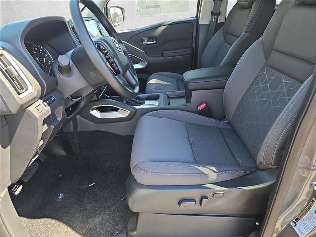 New 2027 Nissan Frontier SV RWD image 4