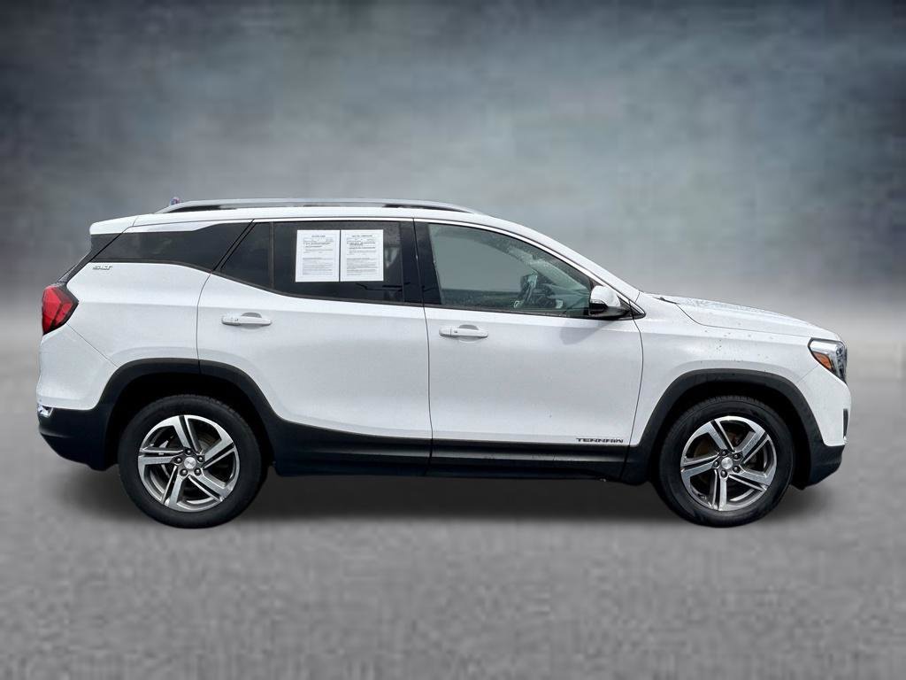Used 2021 GMC Terrain SLT w/ Infotainment Package II FWD image 4
