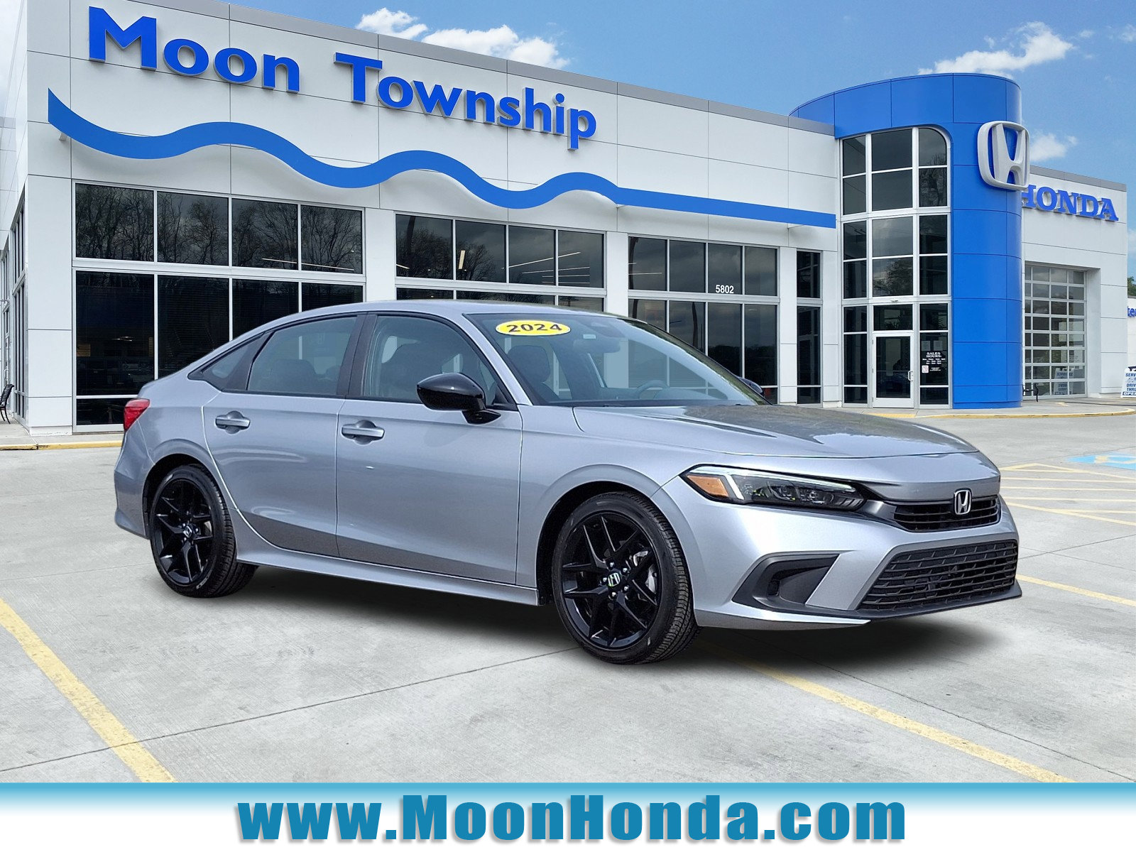 Used 2024 Honda Civic Sport image 1