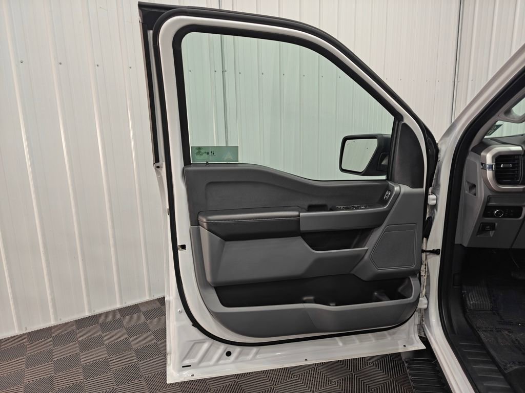 Used 2023 Ford F150 XLT image 40