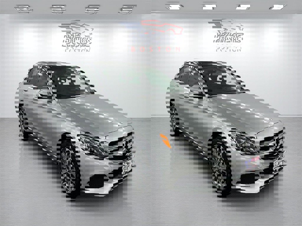 Used 2015 Mercedes-Benz C 300 4MATIC Sedan image 3