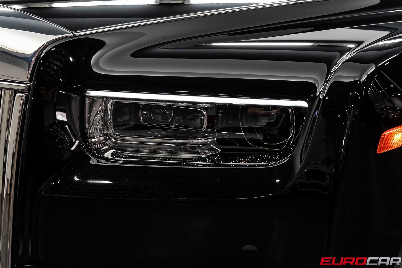 Used 2024 Rolls-Royce Phantom Sedan w/ The Phantom Package RWD image 12