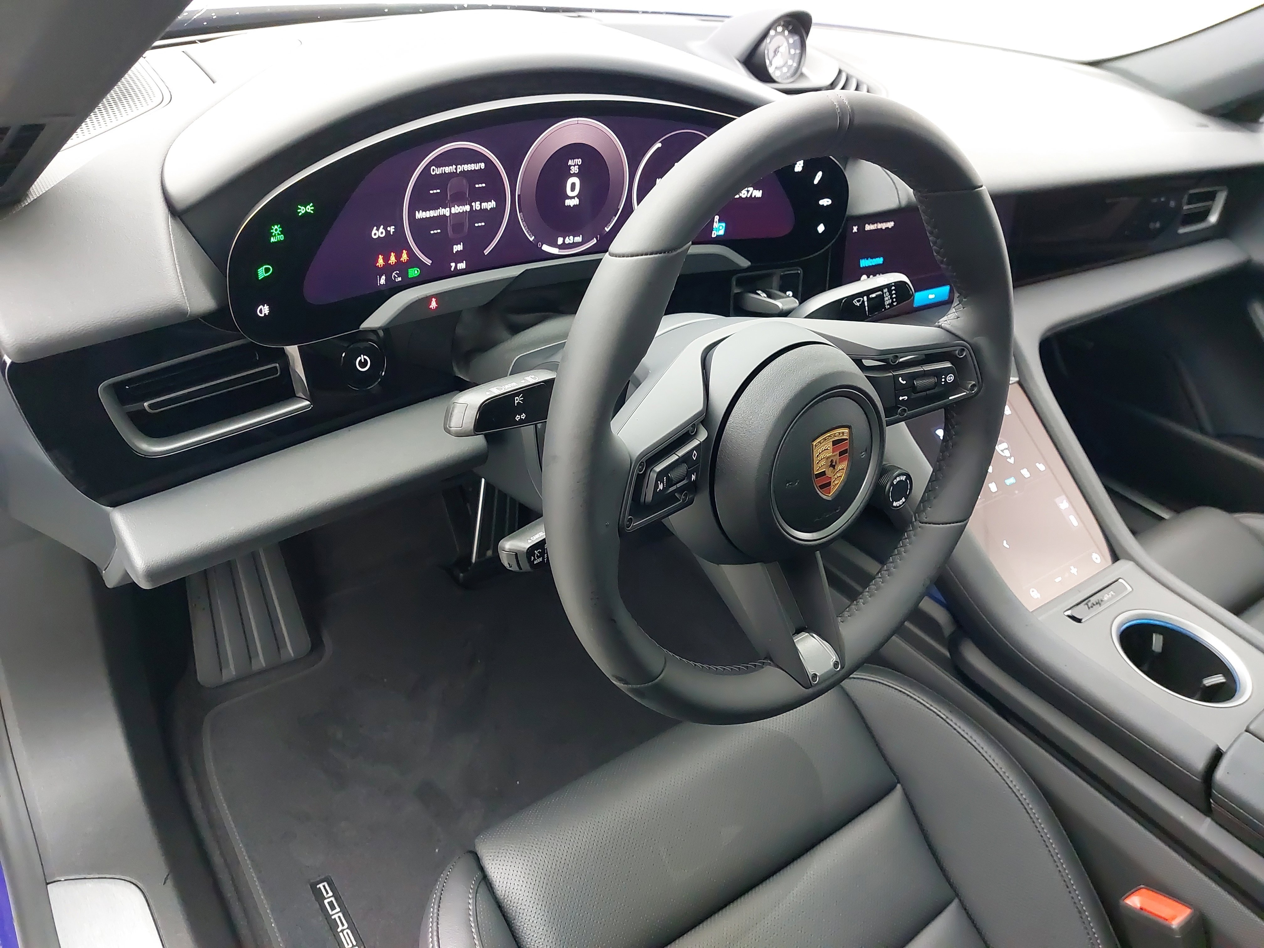 New 2025 Porsche Taycan image 4