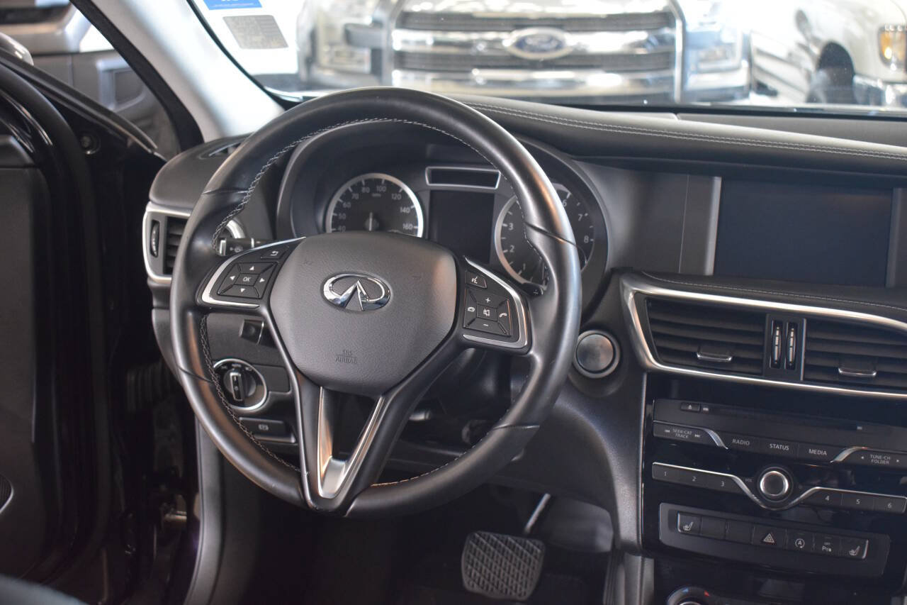 Used 2018 INFINITI QX30 Premium w/ Navigation Package AWD/4WD image 41