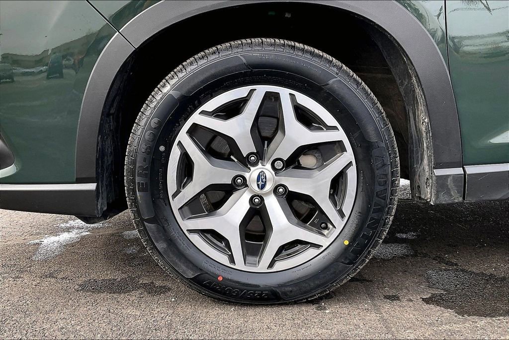 Certified 2023 Subaru Forester Premium image 10