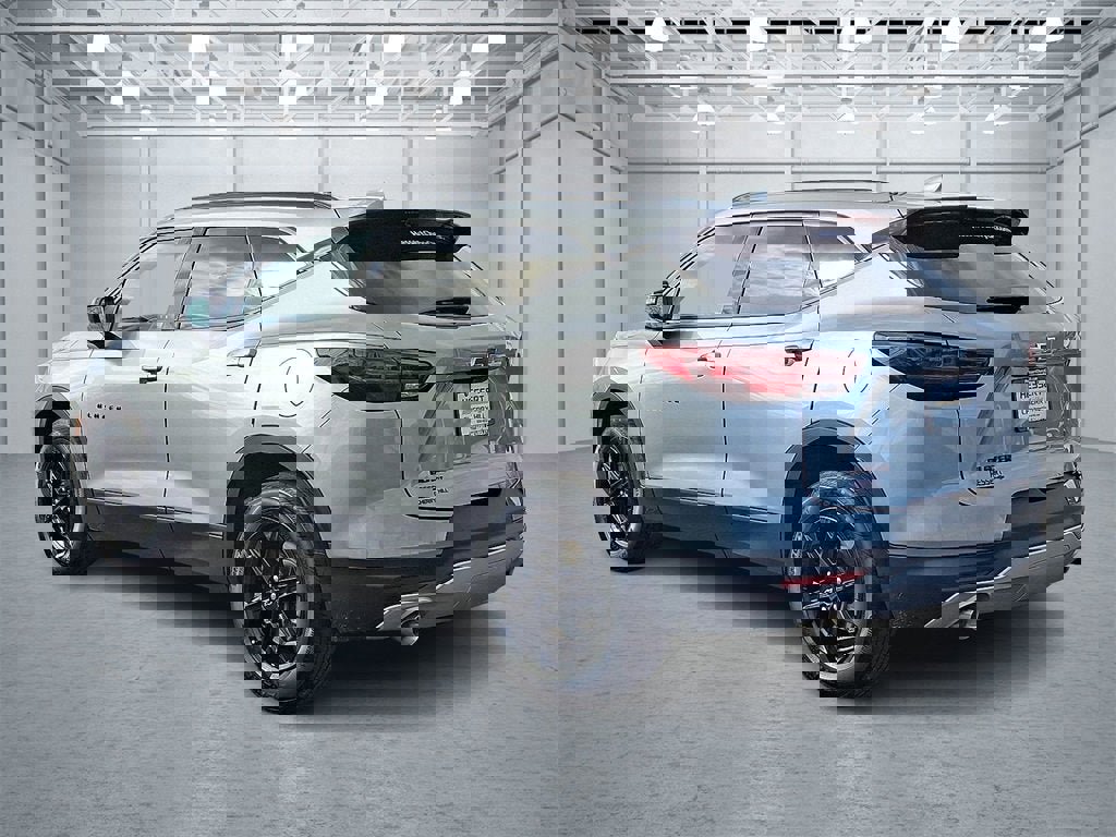 Certified 2024 Chevrolet Blazer LT w/ Midnight/Sport Edition image 7