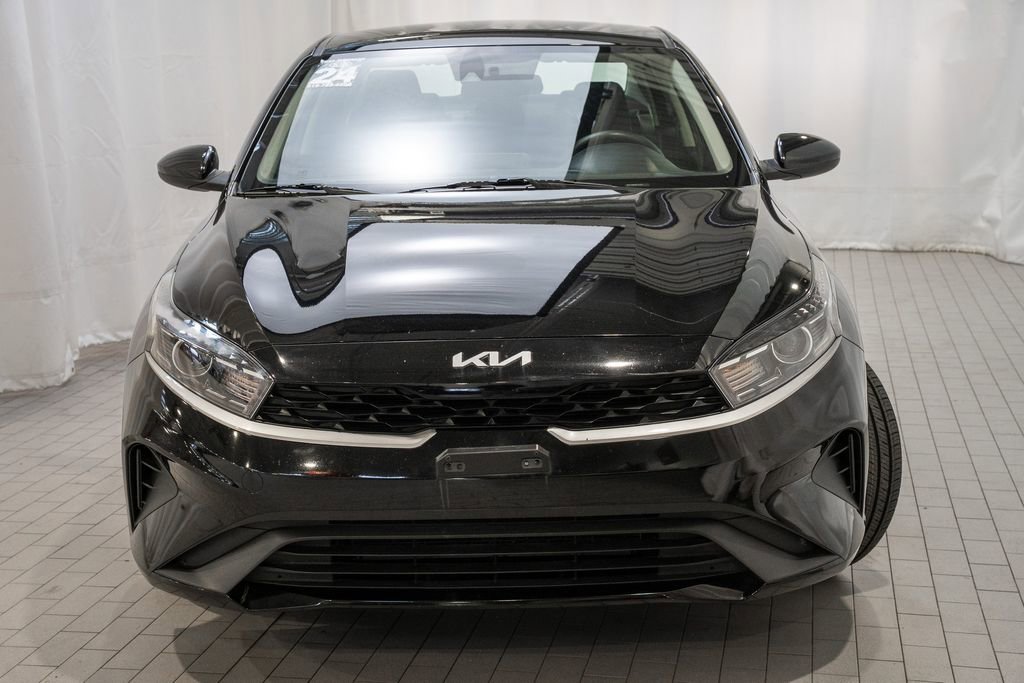 Certified 2024 Kia Forte LXS image 2