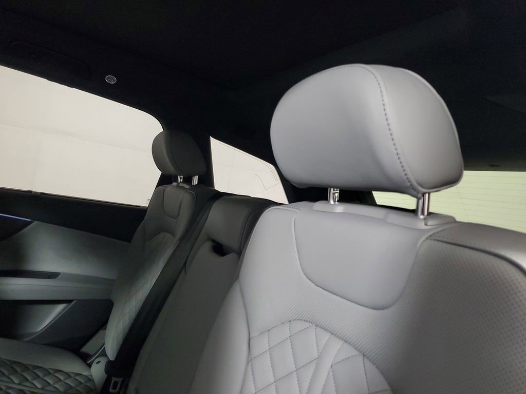 New 2026 Audi SQ7 Premium Plus image 12