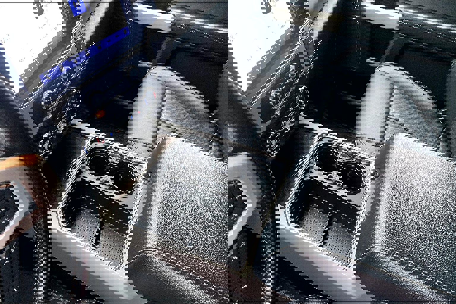 Used 2022 Ford F350 Lariat w/ Lariat Ultimate Package image 14