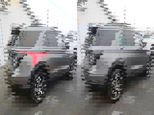 Used 2025 Ford Explorer ST-Line image 6