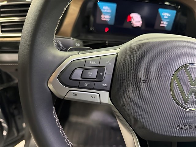 Used 2024 Volkswagen Atlas SE w/ Panoramic Sunroof Package image 16