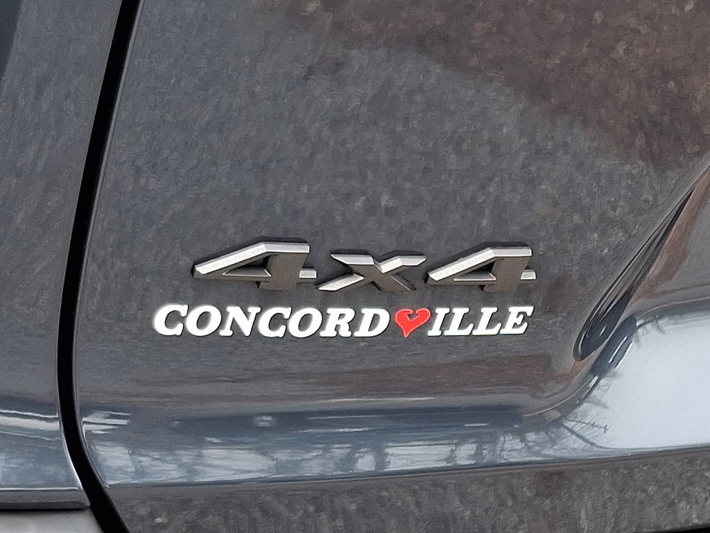 Used 2021 Jeep Cherokee Latitude Lux 80th Anniv w/ Quick Order Package 26U 80TH image 30