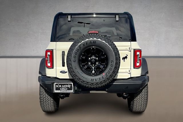 New 2025 Ford Bronco Badlands image 4