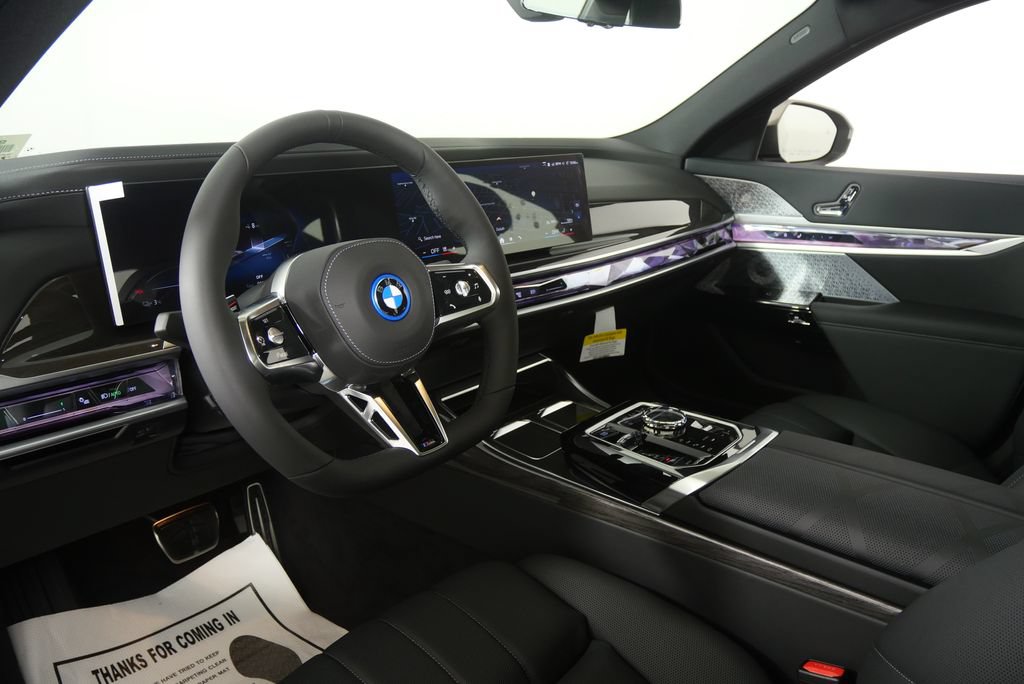 New 2026 BMW i7 xDrive60 AWD/4WD image 13