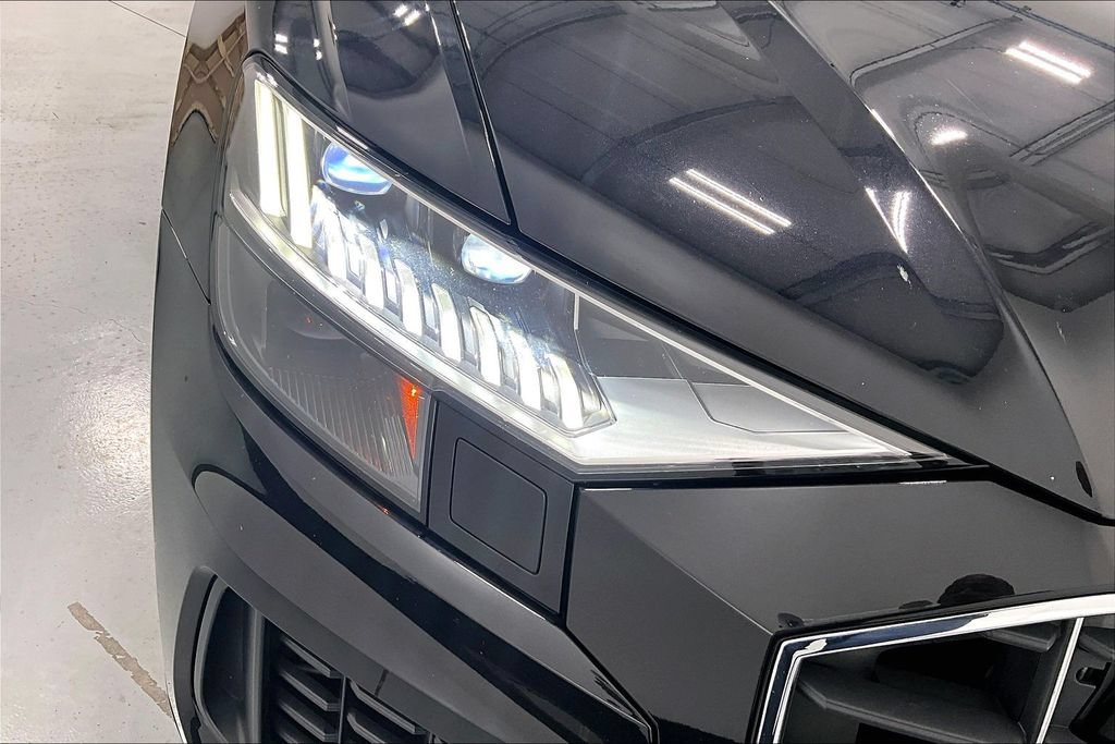 Used 2019 Audi Q8 Prestige AWD/4WD image 30