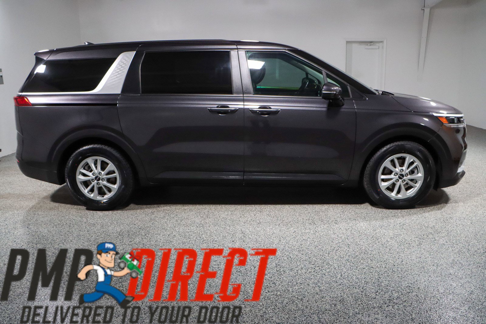 Used 2024 Kia Carnival LX image 6