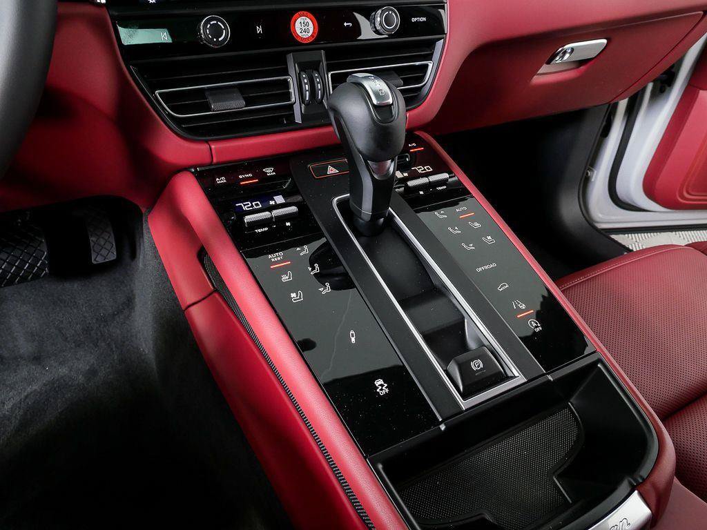 New 2026 Porsche Macan S AWD/4WD image 19