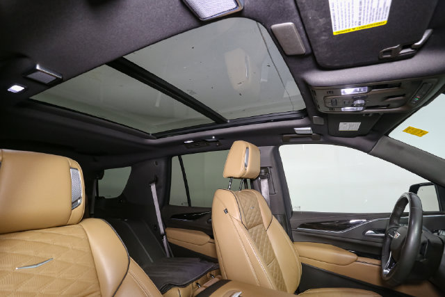 Used 2024 Cadillac Escalade Sport w/ LPO, ONYX Package AWD/4WD image 19