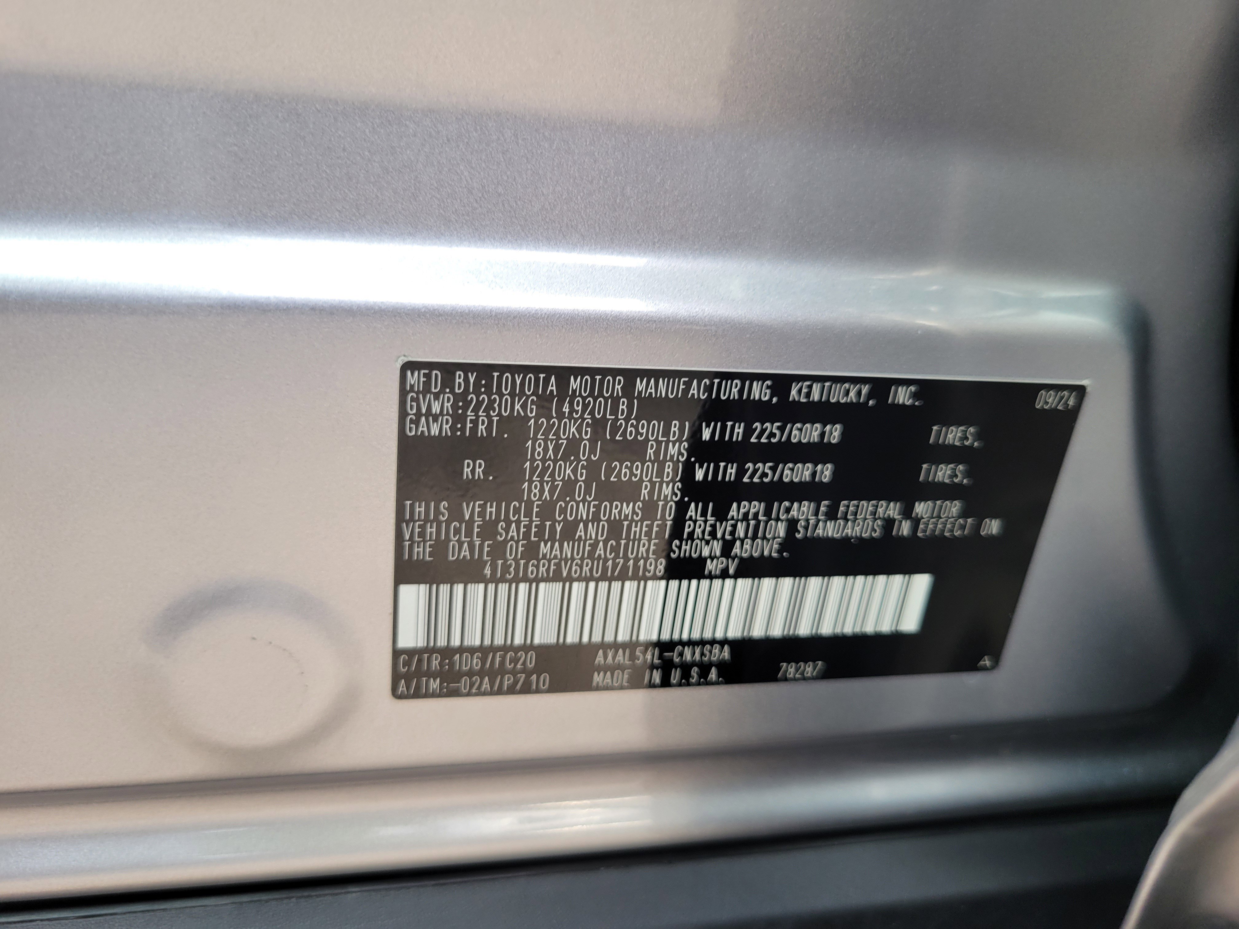 Used 2024 Toyota RAV4 SE image 29