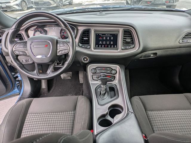 Used 2022 Dodge Challenger SXT w/ Driver Convenience Group image 19
