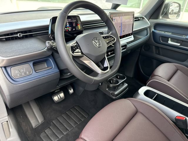 New 2025 Volkswagen ID. Buzz Pro S Plus image 40