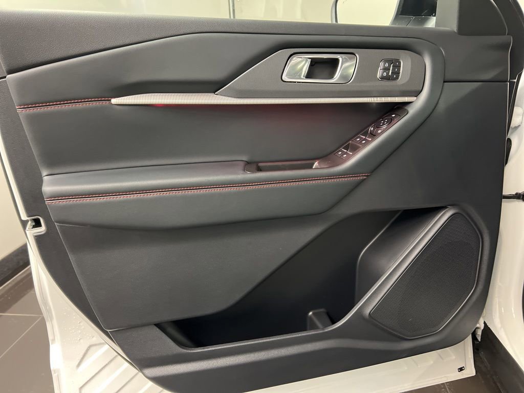New 2026 Ford Explorer ST-Line w/ ST-Line Street Pack image 28