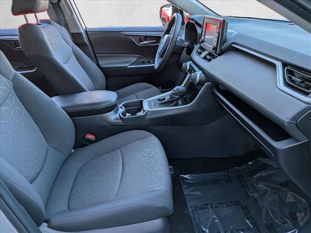 Used 2021 Toyota RAV4 XLE image 20