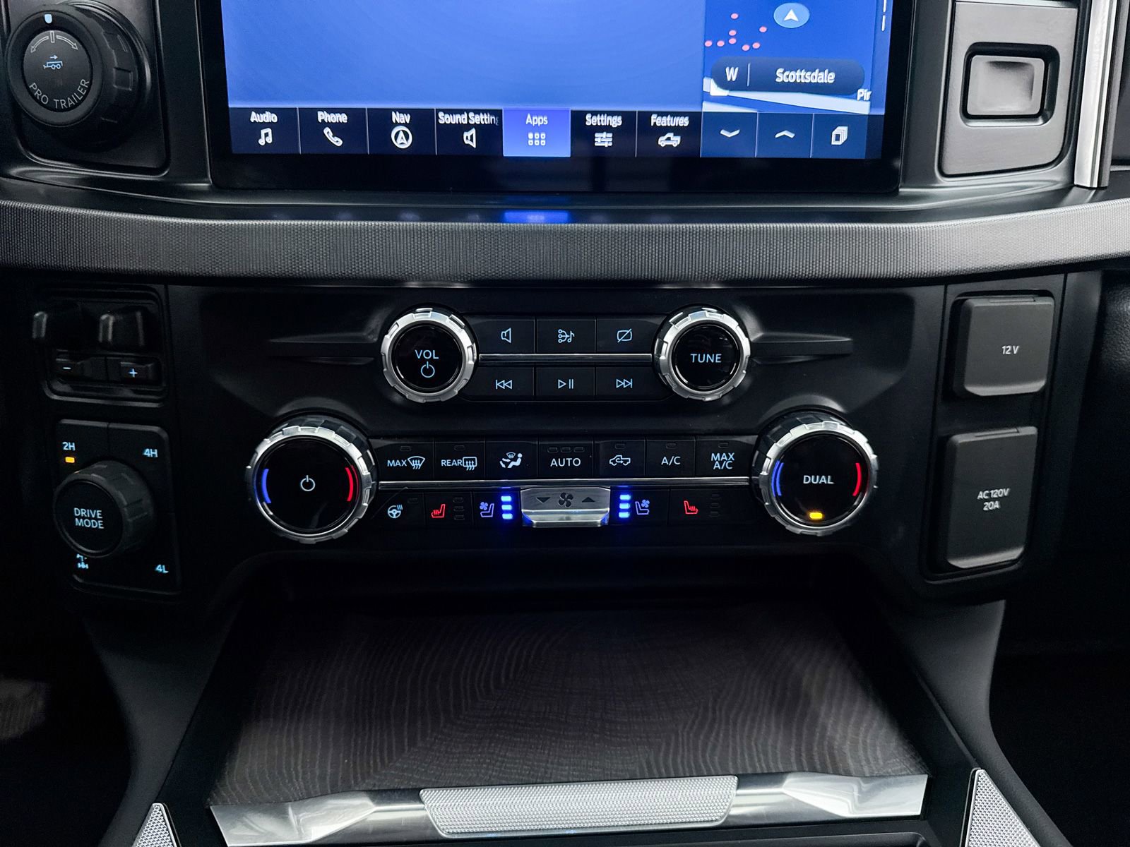 Used 2024 Ford F350 Platinum AWD/4WD image 27