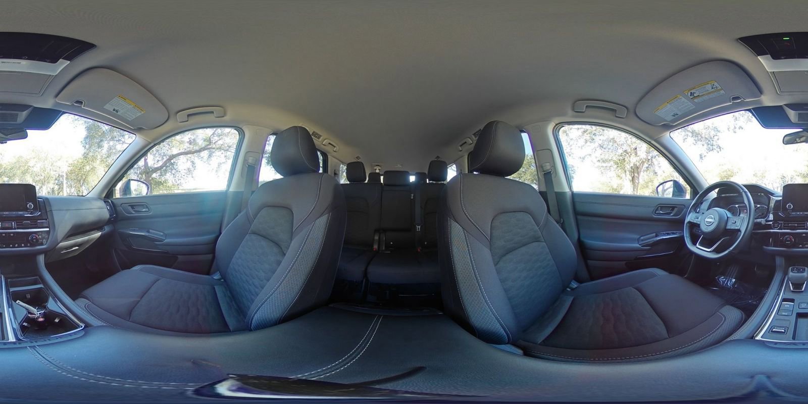 Used 2025 Nissan Pathfinder SV image 41