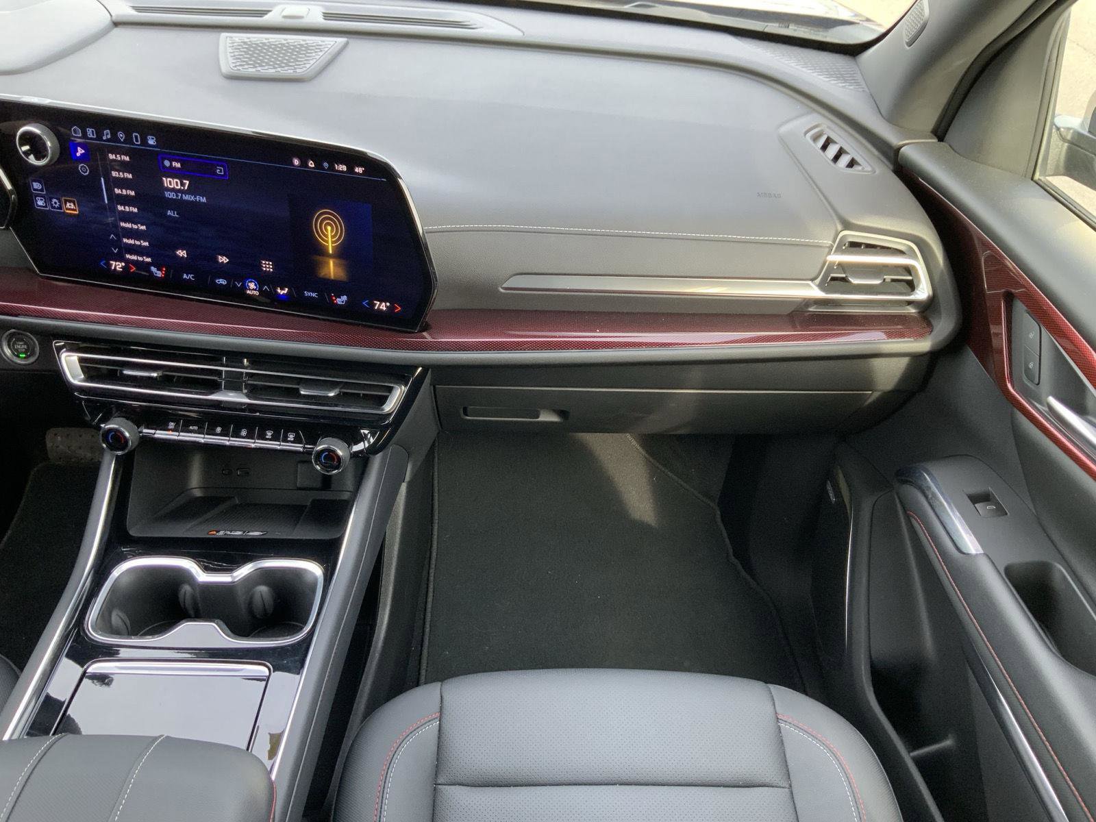 Used 2024 Chevrolet Traverse Z71 w/ Enhanced Driving Package image 67