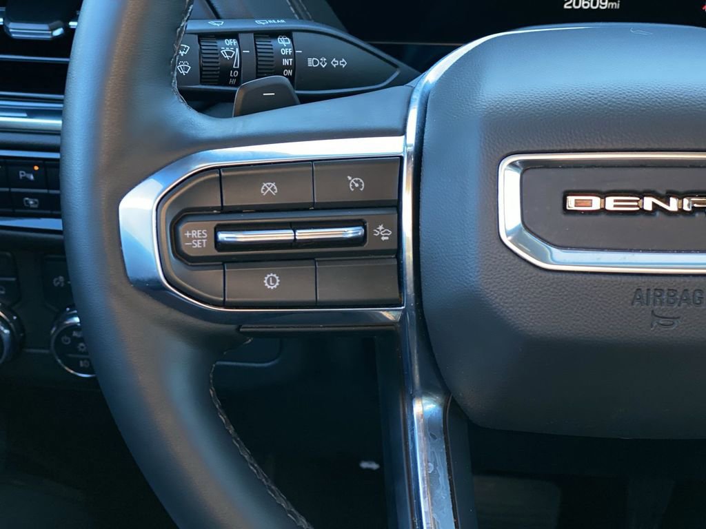 Certified 2025 GMC Yukon XL Denali image 20