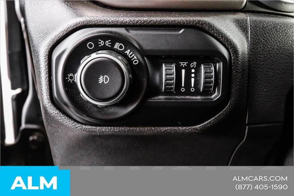 Used 2018 Jeep Wrangler Unlimited Sport image 36