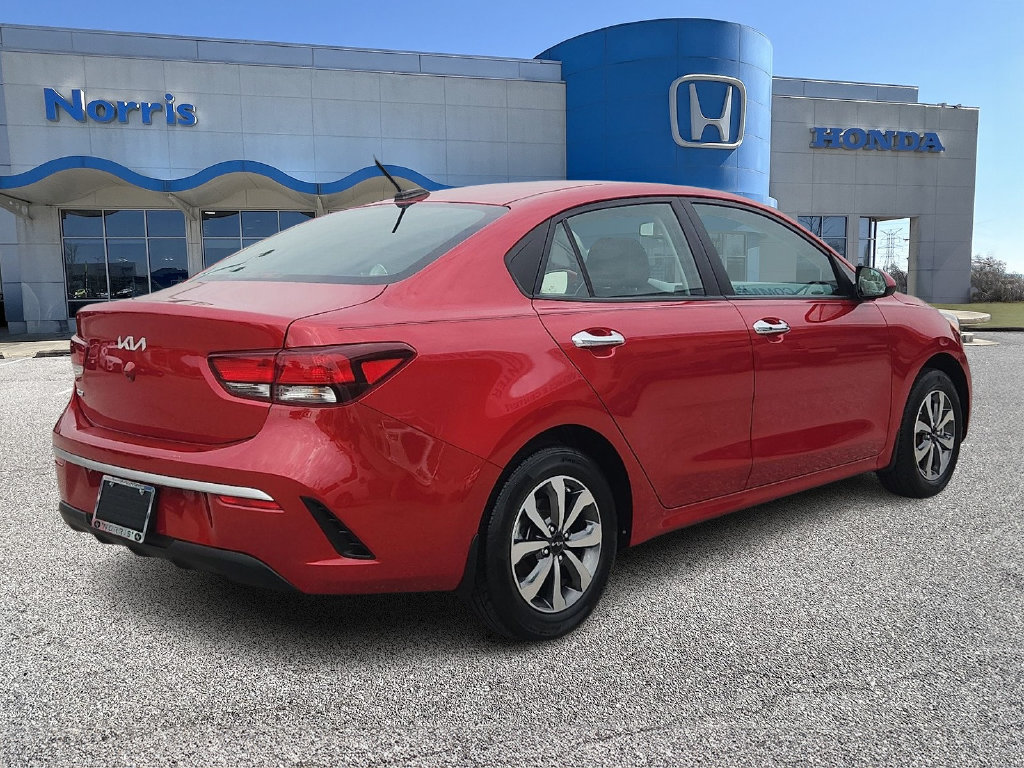 Used 2023 Kia Rio S w/ Technology Package FWD image 4