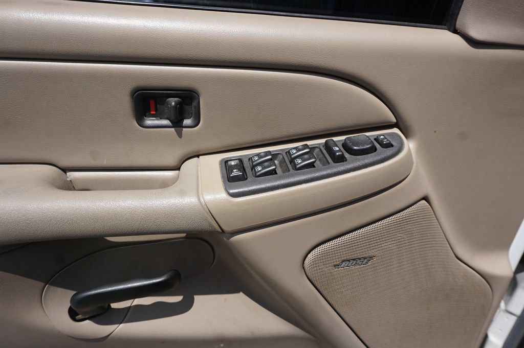 Used 2004 Chevrolet Silverado 2500 LS RWD image 3