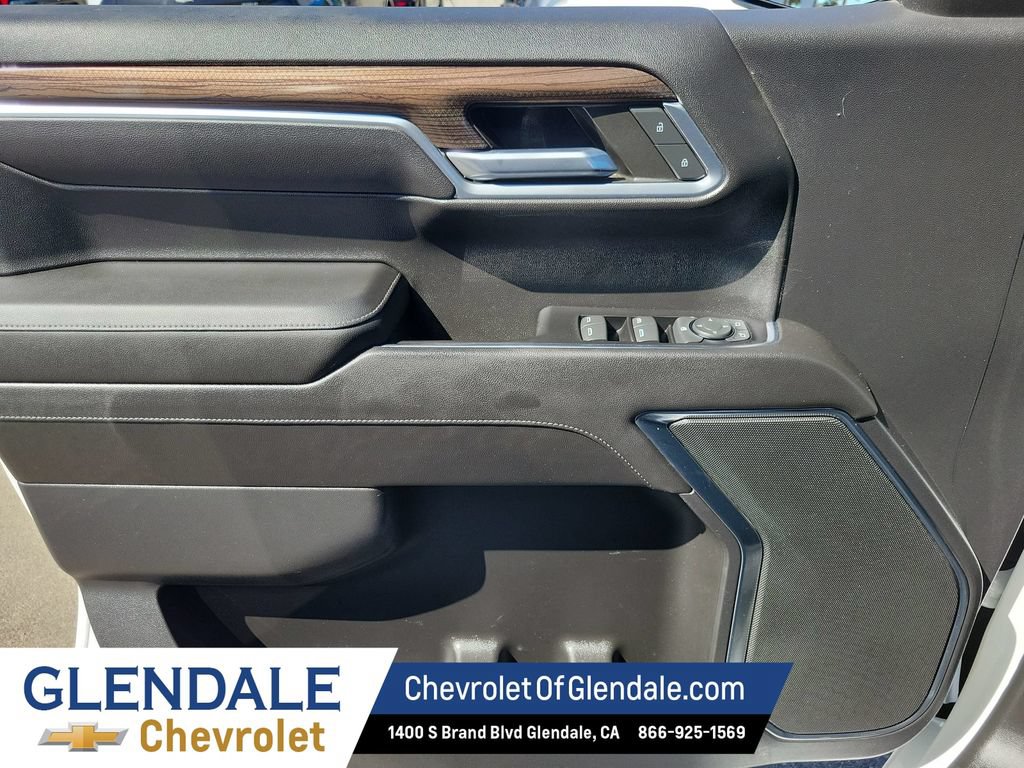 Used 2022 Chevrolet Silverado 1500 RST w/ Z71 Off-Road Package AWD/4WD image 37