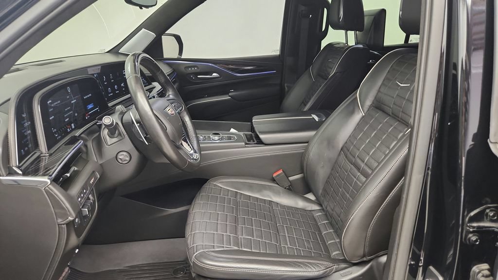 Used 2023 Cadillac Escalade V AWD/4WD image 14