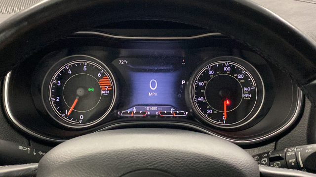 Used 2019 Jeep Cherokee Limited FWD image 17