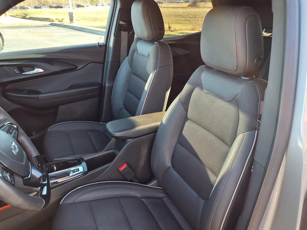 Used 2023 Chevrolet TrailBlazer RS w/ Convenience Package image 12