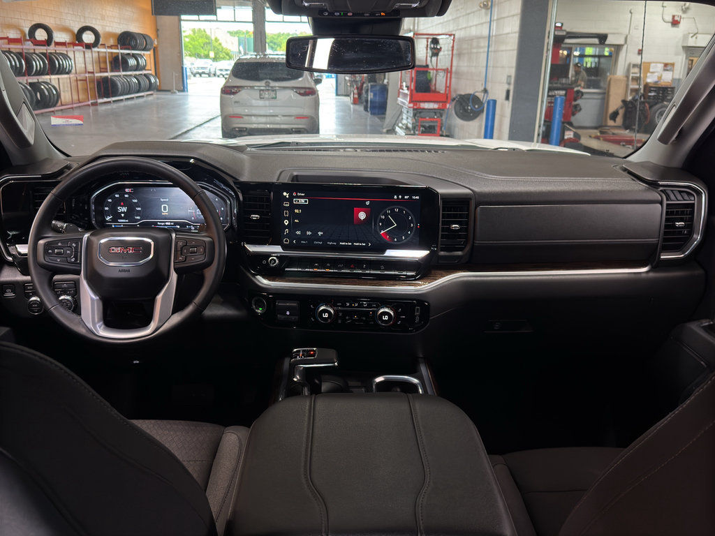 Used 2025 GMC Sierra 1500 Elevation w/ X31 Off-Road Package AWD/4WD image 18