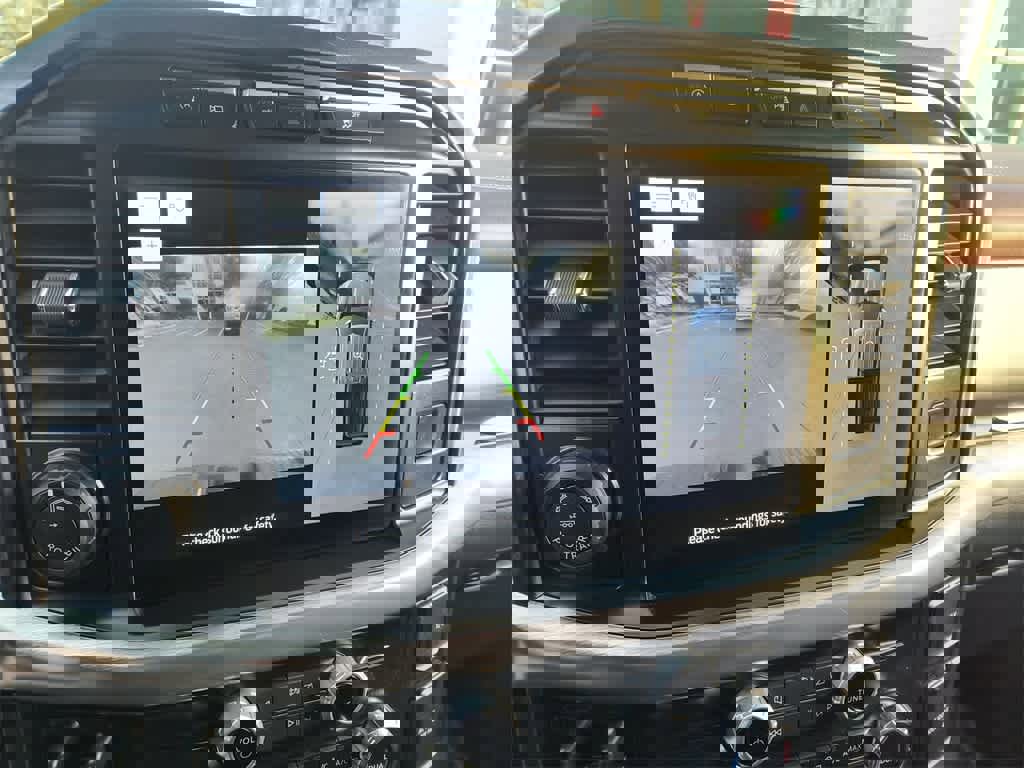 Used 2023 Ford F150 Lariat w/ Equipment Group 502A High image 17